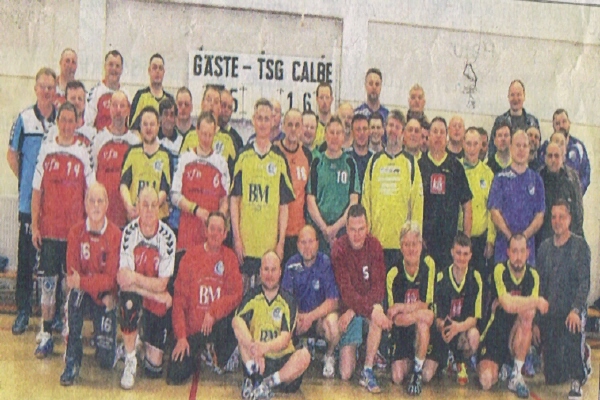 Die Calbenser Handballfreunde veranstalteten das jährliche Volkssportturnier. Fünf Teams folgten der Einladung.   Foto: privat